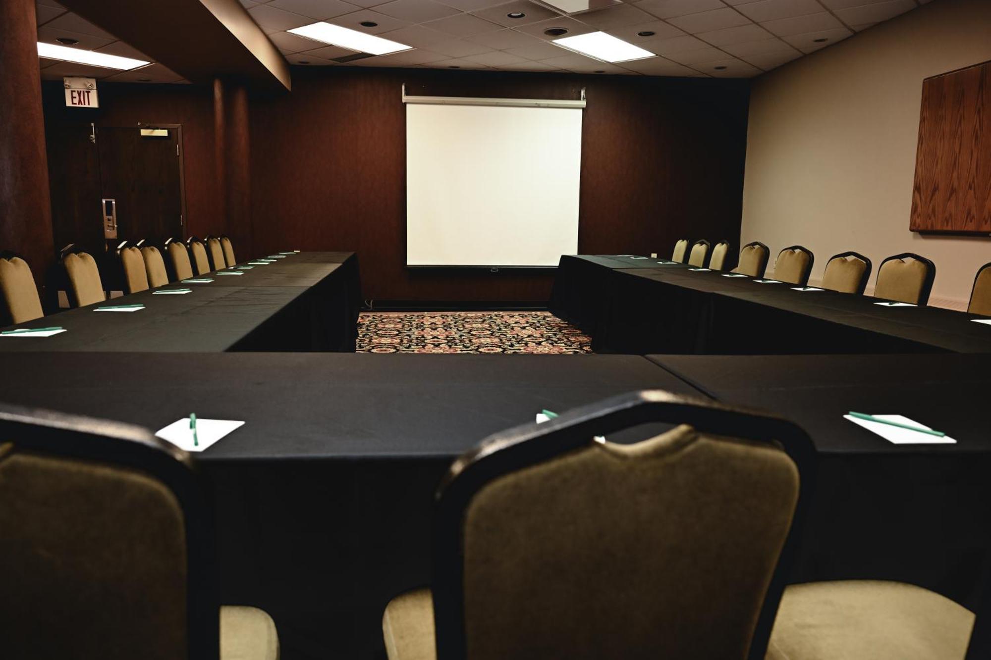 Quality & Conference Centre Peace River