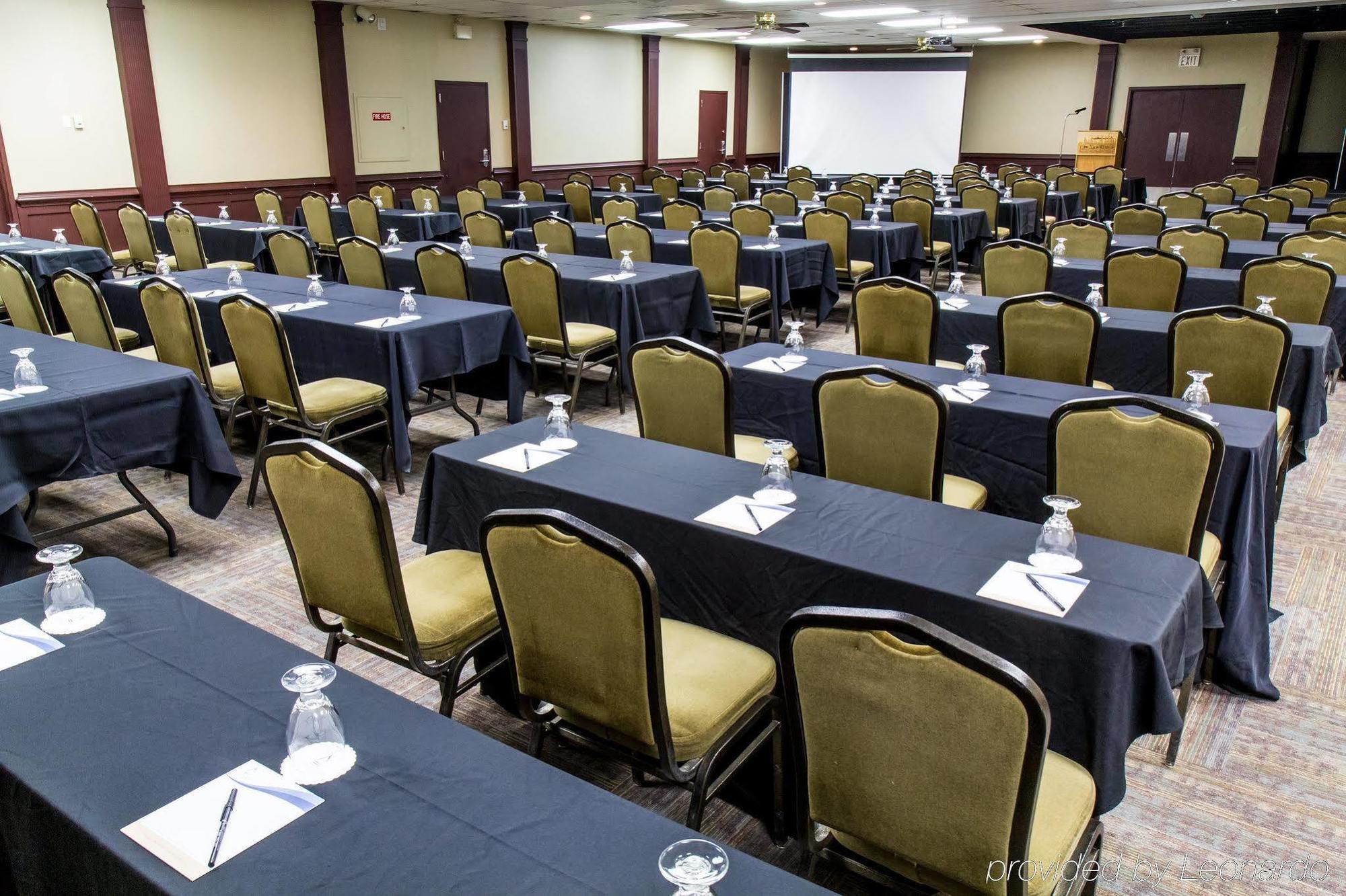 Quality & Conference Centre 3* Peace River