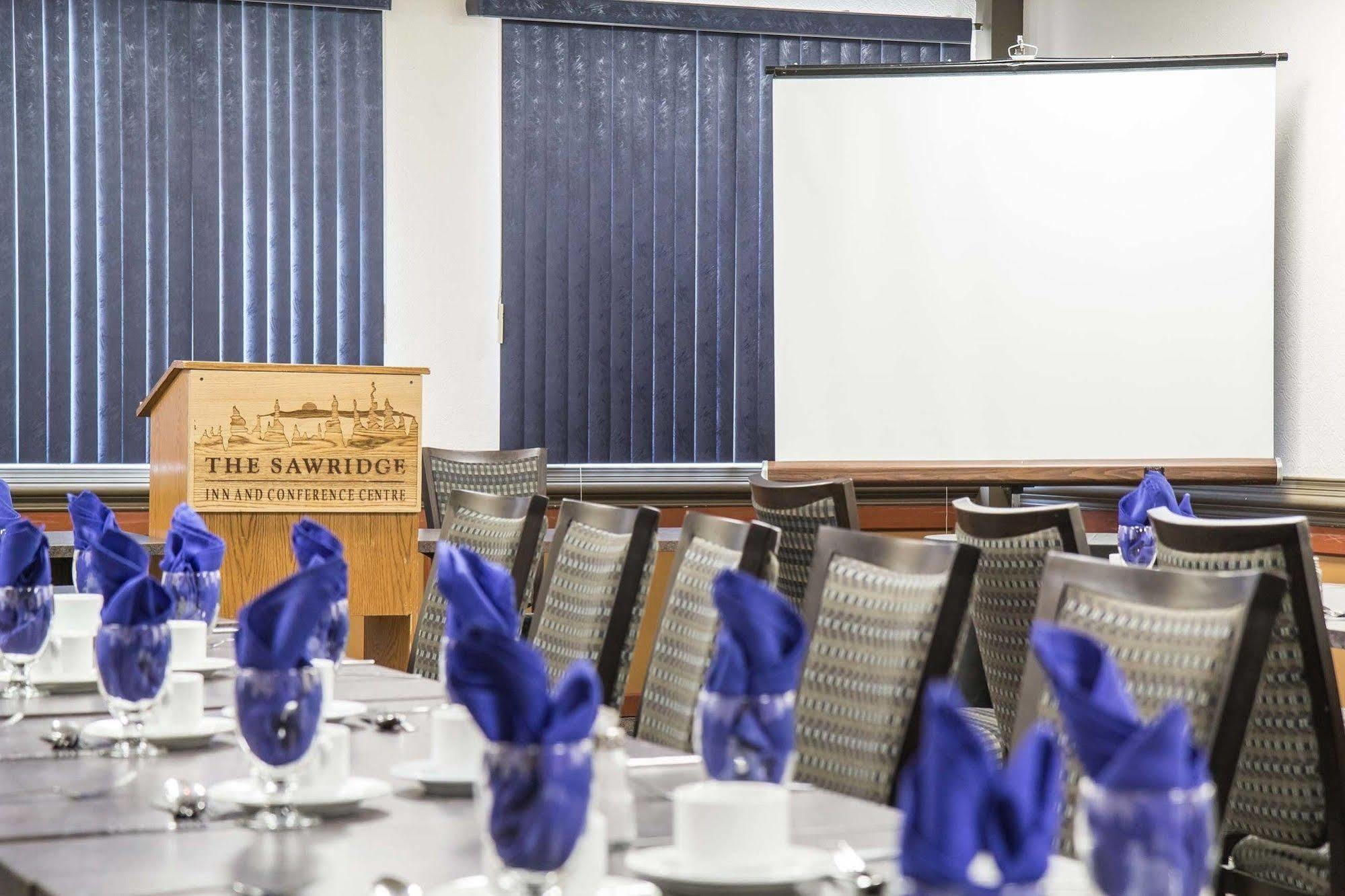 Quality & Conference Centre Peace River